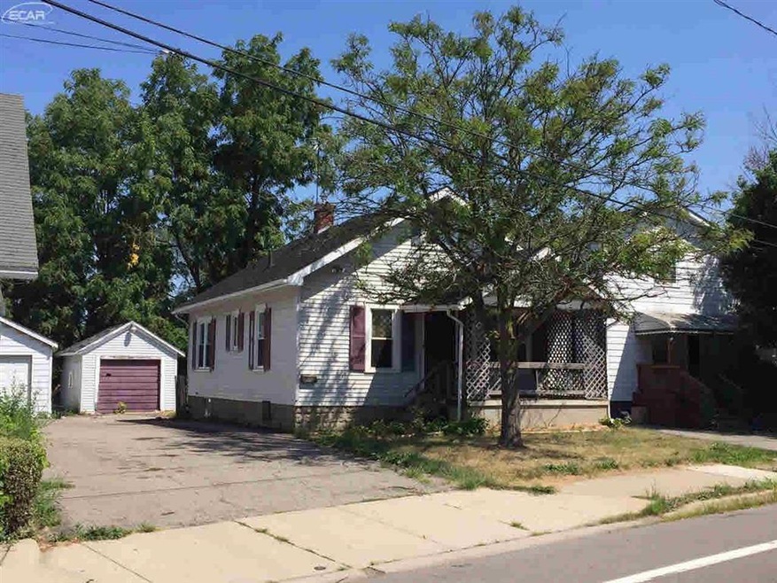 2502 Corunna Rd, Flint, MI 48503 - photo 1