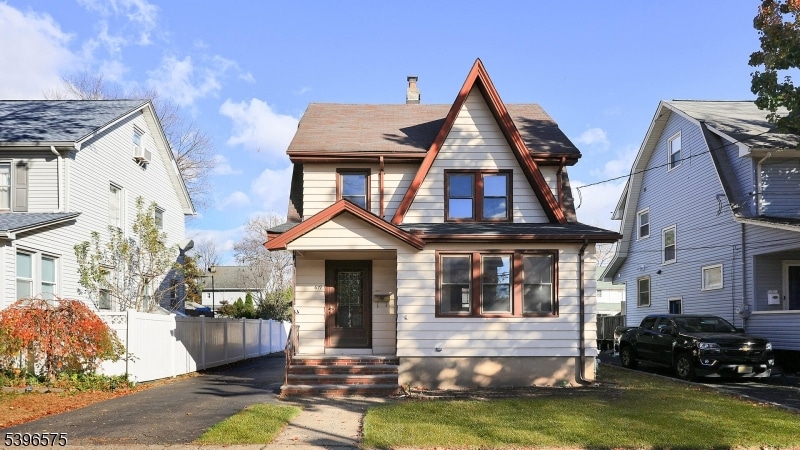 619 Spruce St, Roselle Park, NJ 07204 - photo 1