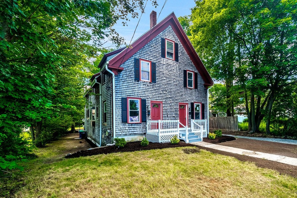 346 Liberty St unit 1, Rockland, MA 02370 - photo 1