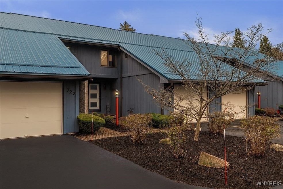 720 Tuscarora St, Lewiston, NY 14092 - photo 1