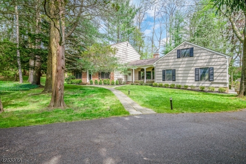 1 Conifer Dr, Mendham, NJ 07945 - photo 1