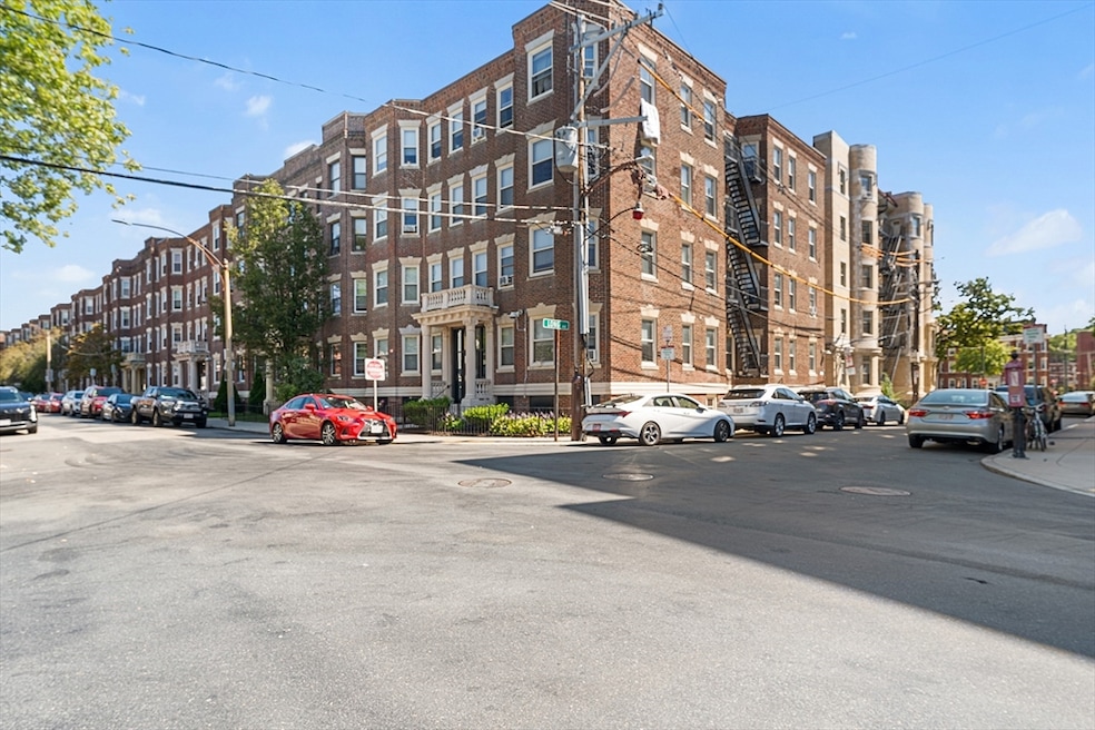 86 Glenville Ave unit 2, Allston, MA 02134 - photo 1