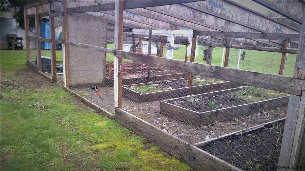 920 W Main St, Sheridan, OR 97378 - photo 1