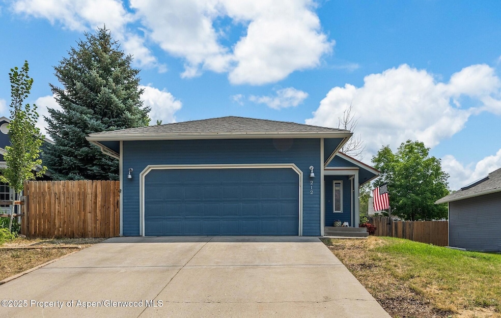 01-212 Safflower Ct-1