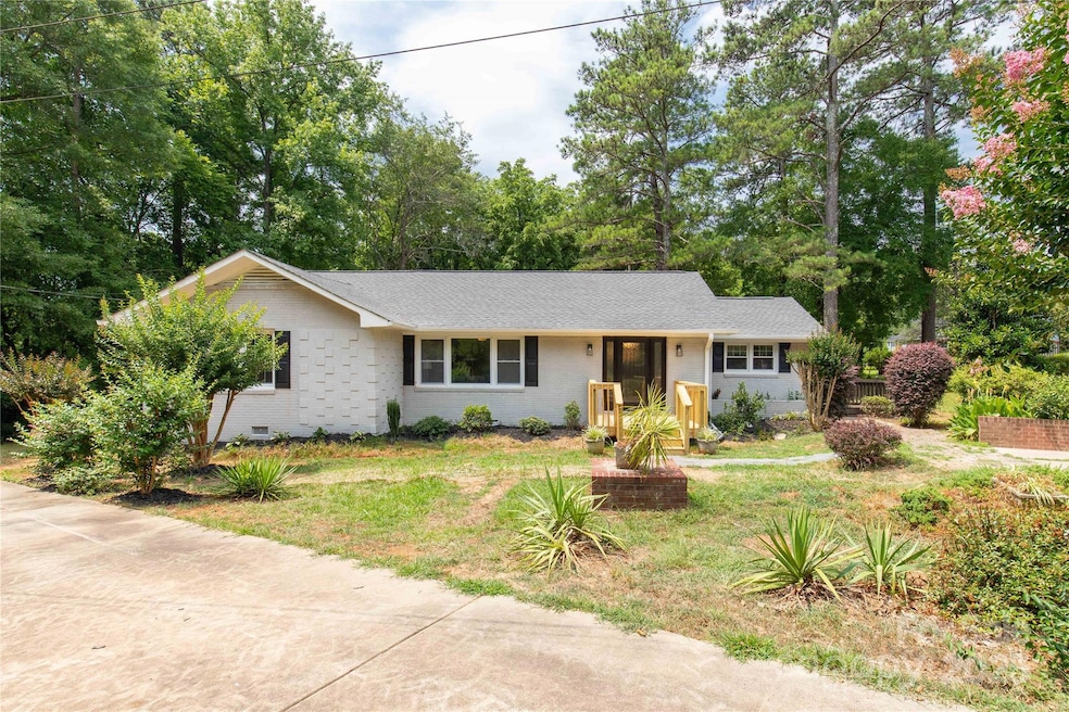 For Sale $285,000 • Co-Listing Agent