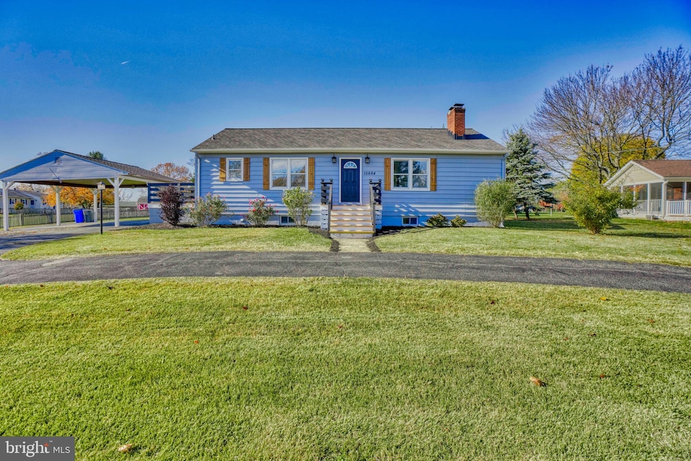 10664 Harding Rd, Laurel, MD 20723 - photo 1