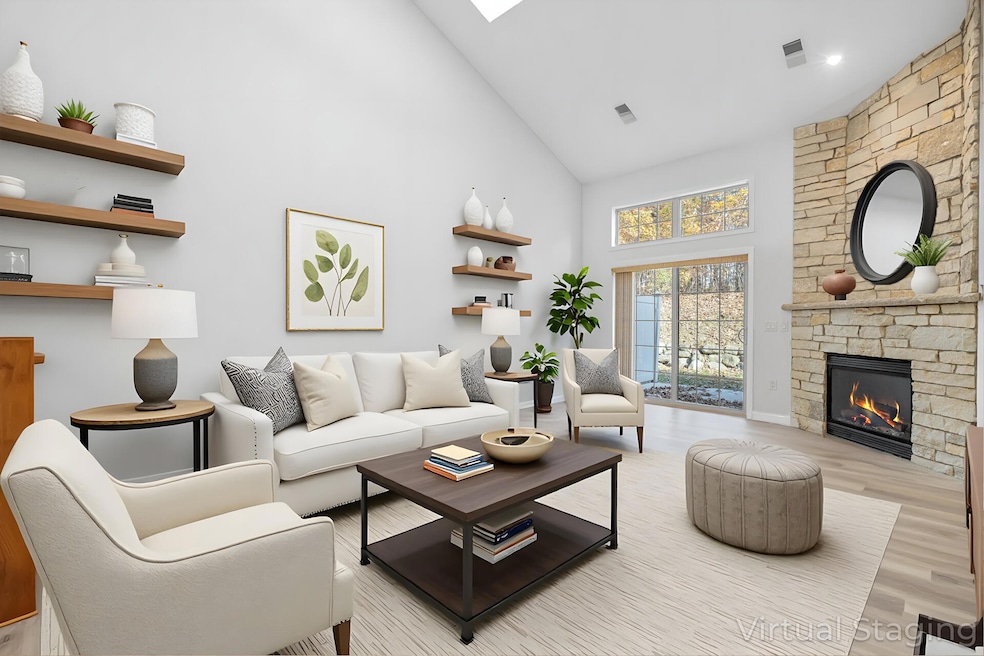 572 Cedar Bluffs Way, Slinger, WI 53086 - photo 1