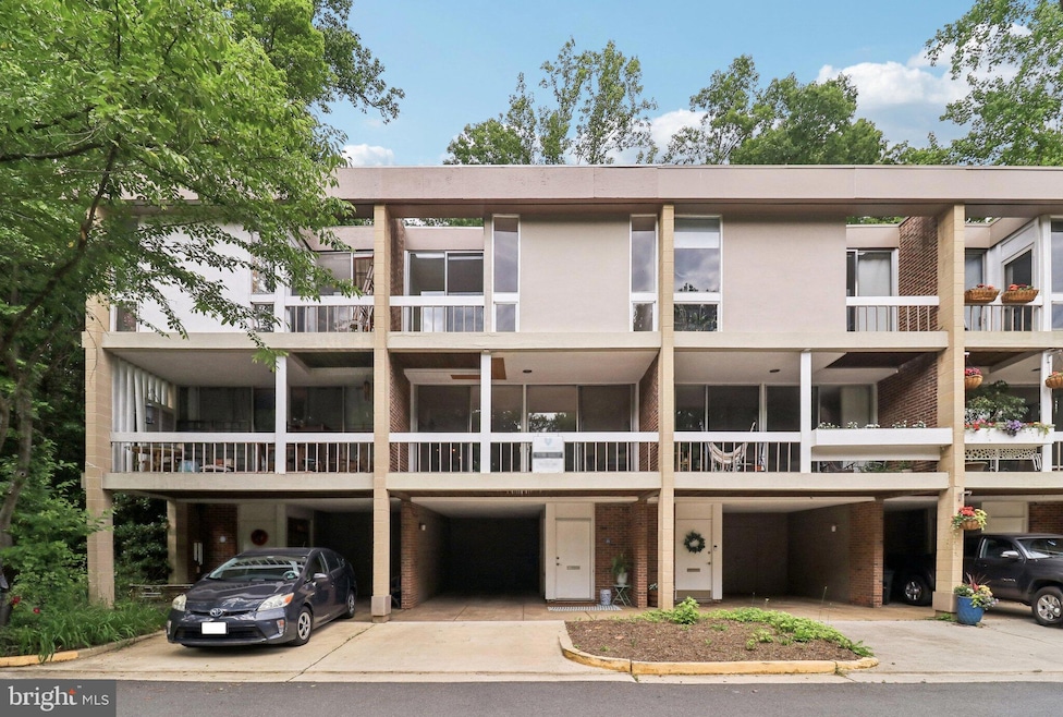 Sold $640,000