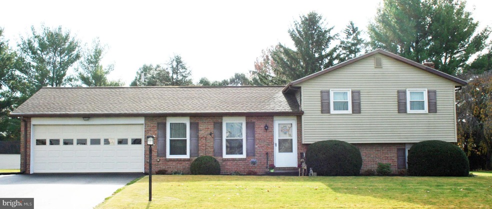 745 S 4th St, Denver, PA 17517 - photo 1