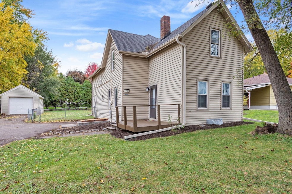 1467 County Road B E, Saint Paul, MN 55109 - photo 1