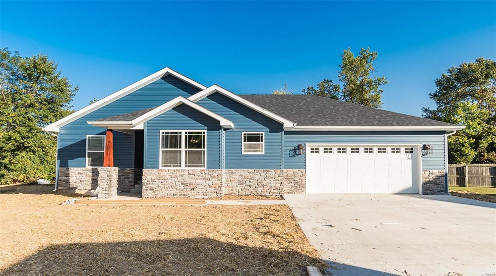 930 Brookside Ln, Rolla, MO 65401 - photo 1