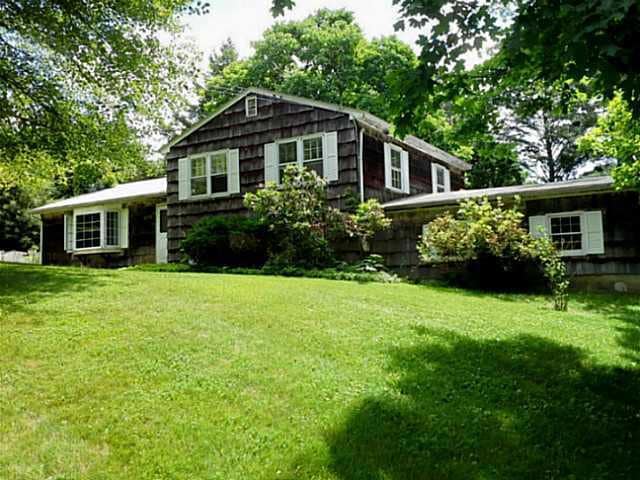 136 Overocker Rd, Poughkeepsie, NY 12603 - photo 1
