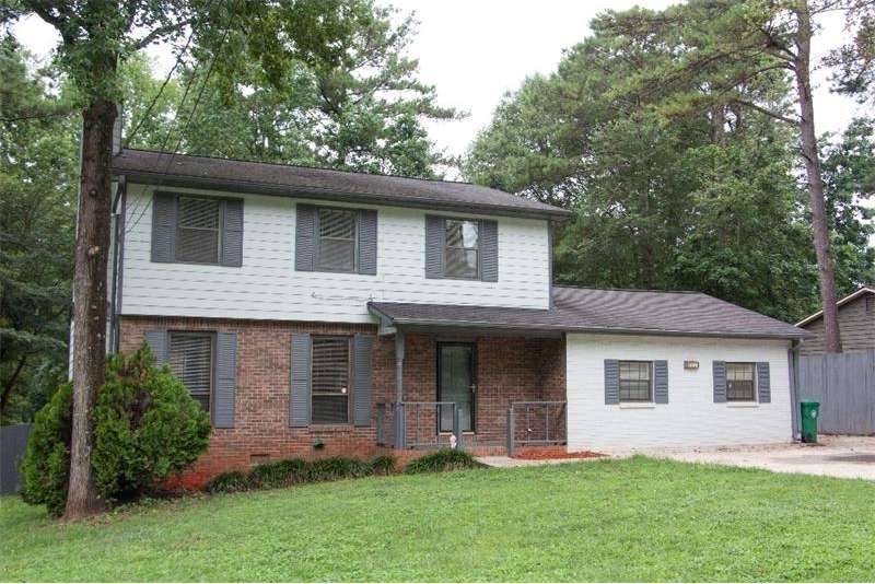 441 Chartley Dr. is in the Summertown West subdivi