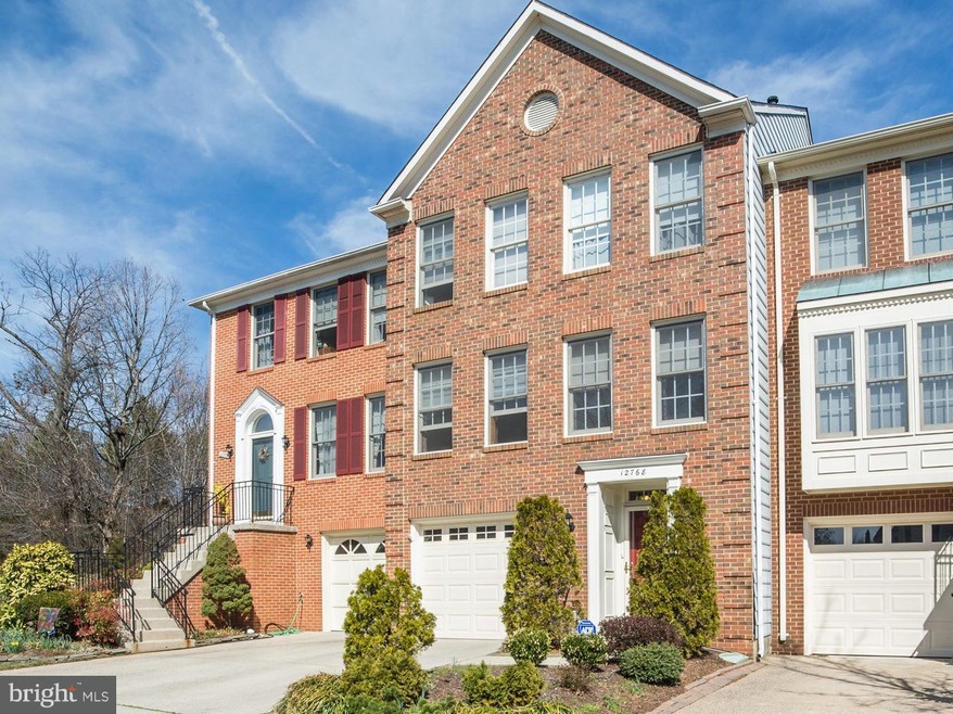 12768 Dogwood Hills Ln, Fairfax, VA 22033 - photo 1