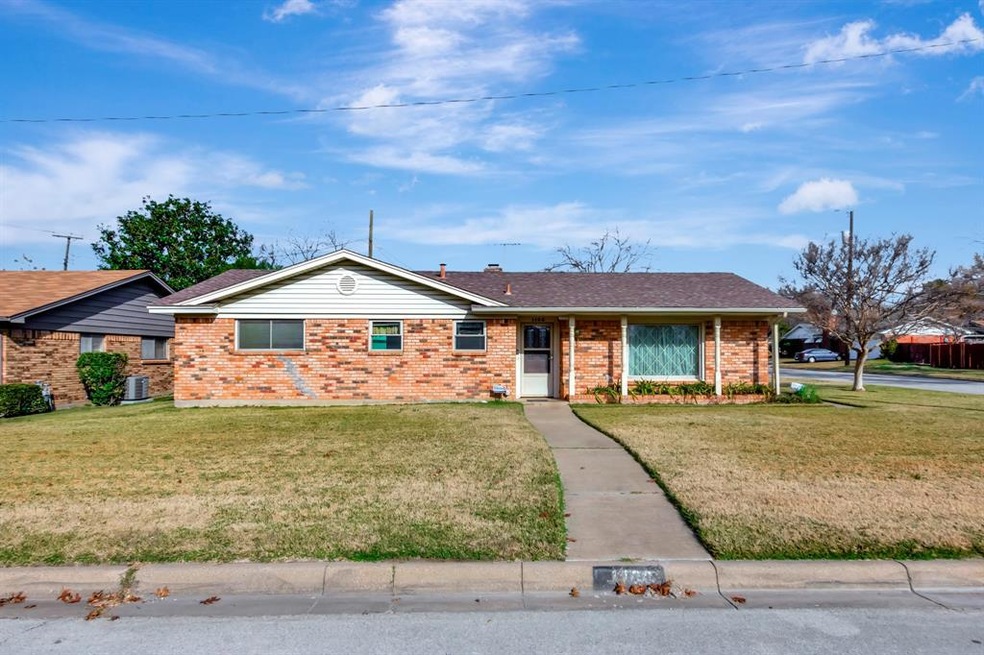 1100 Black St, Hurst, TX 76053 - photo 1