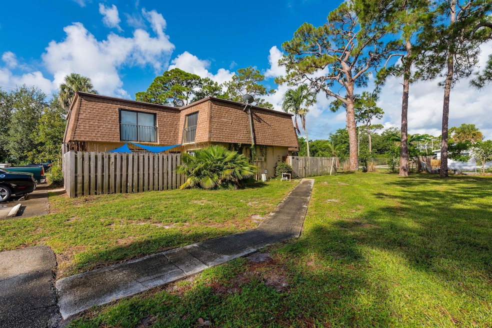 471 Kirk Rd unit D, West Palm Beach, FL 33406 - photo 1