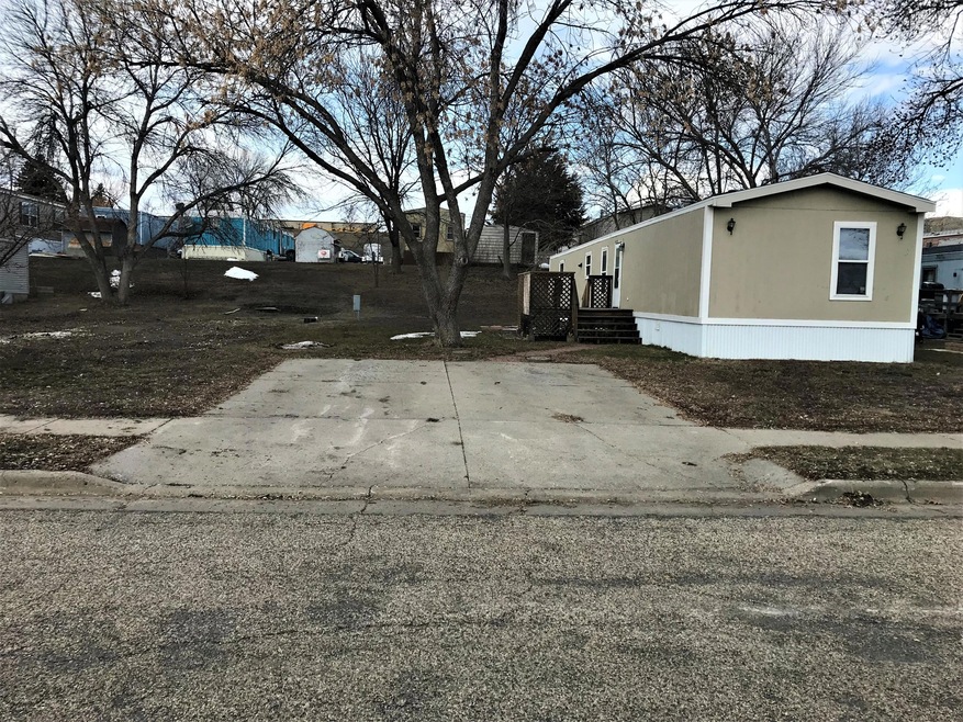 2828 E Irwin