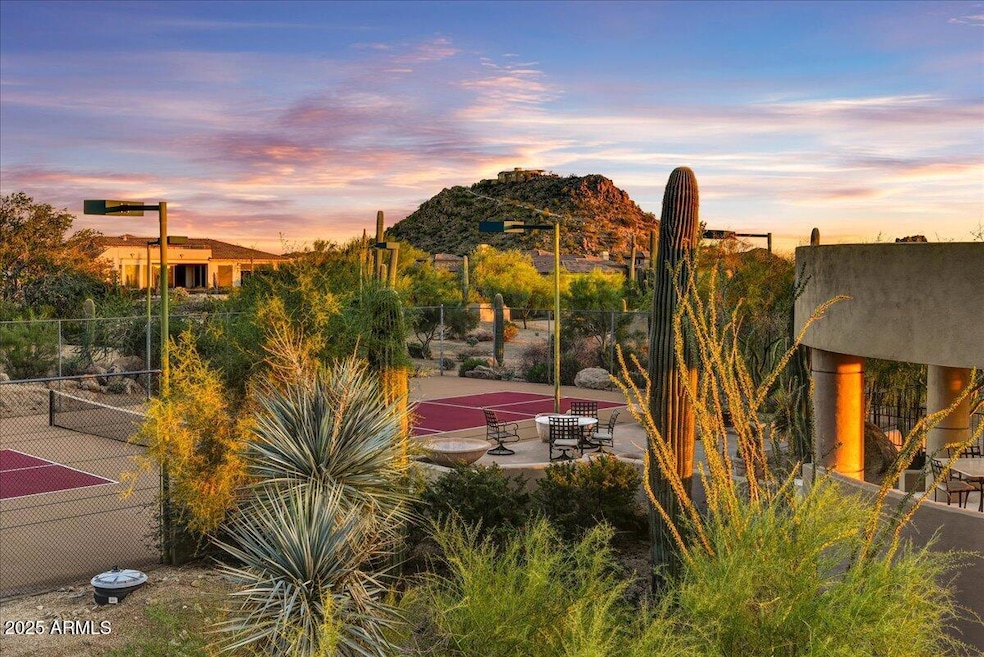 8812 E Palm Ln, Mesa, AZ 85207 - photo 1