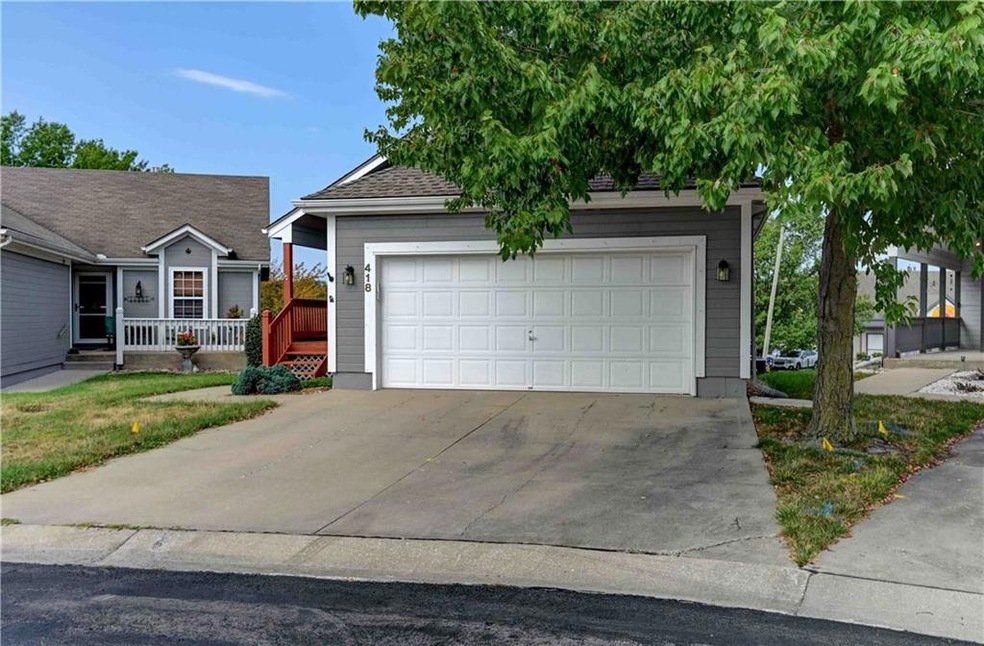 418 NW Wimbleton Ct, Blue Springs, MO 64014 - photo 1