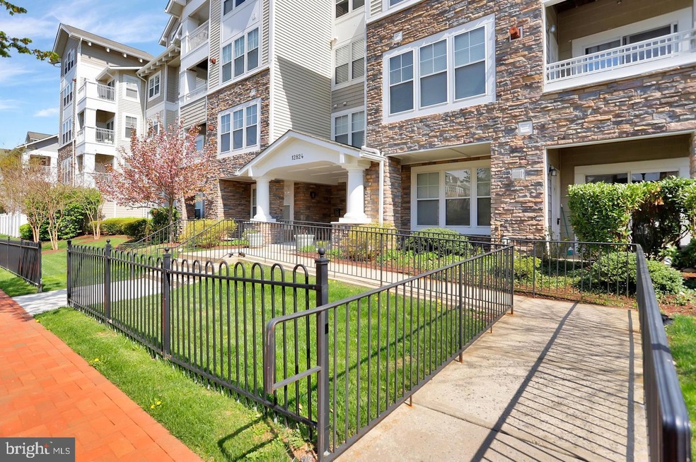 12824 Clarksburg Square Rd unit 105, Clarksburg, MD 20871 - photo 1