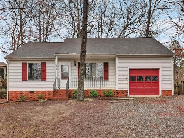 6807 Mason Run Dr, North Chesterfield, VA 23234 - photo 1