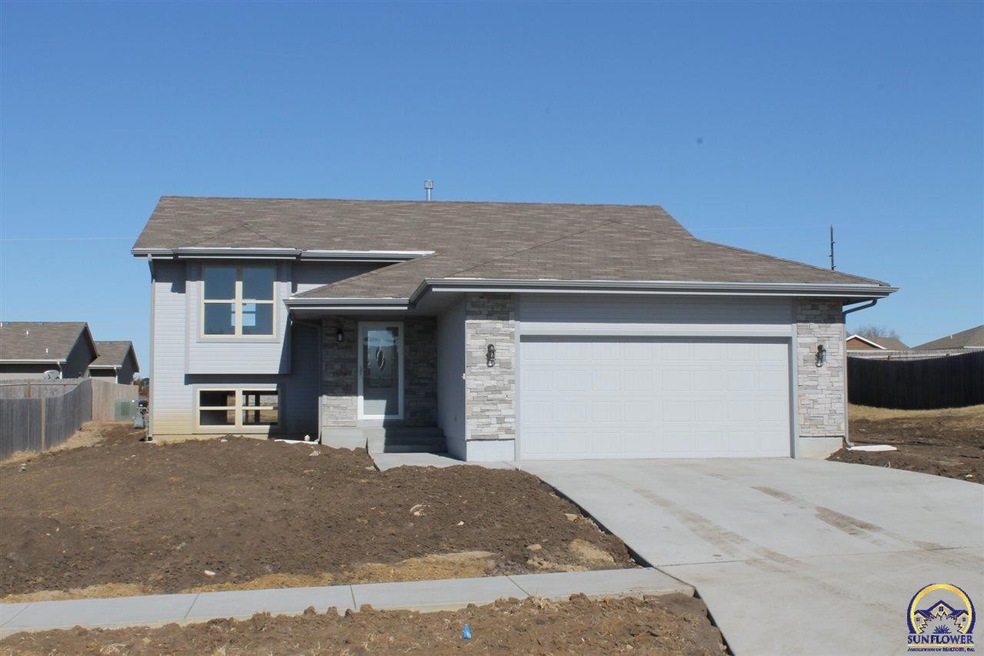 7102 SW 17th Terrace, Topeka, KS 66615 - photo 1