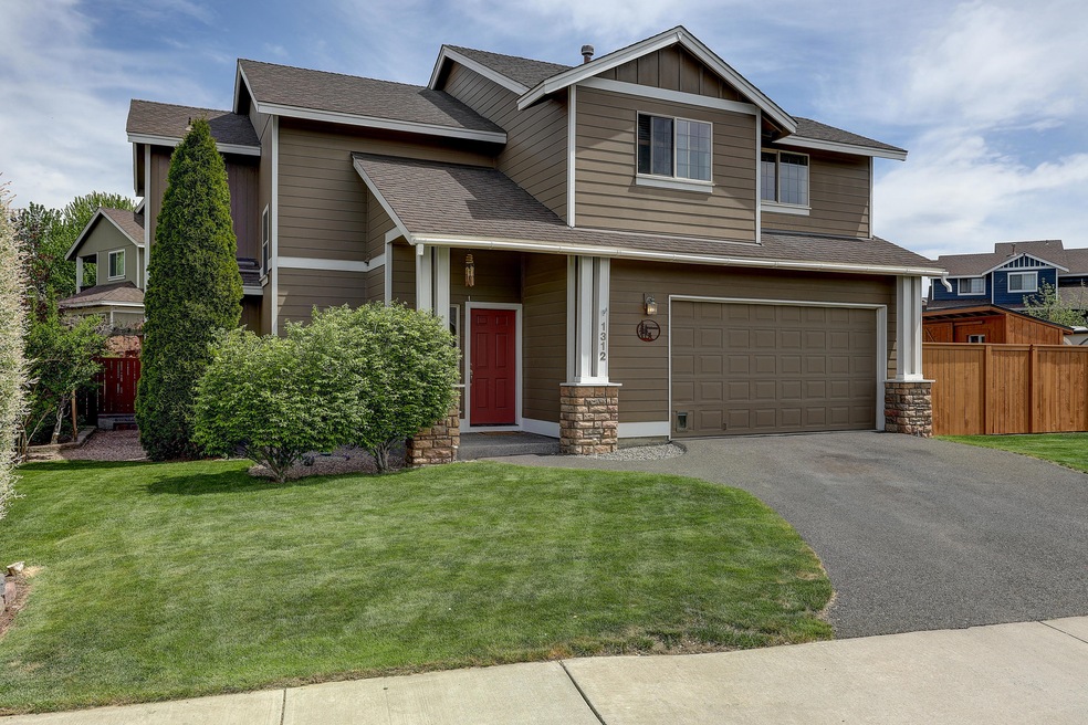 1312 NW 18th St, Redmond, OR 97756 - photo 1