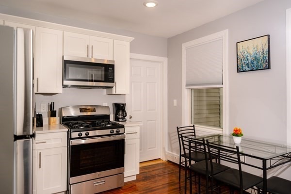 24 Howard St unit 4-2, Salem, MA 01970 - photo 1