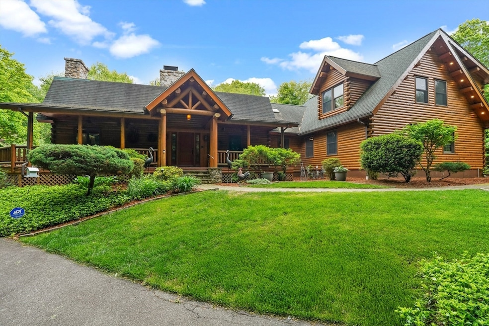 Sold $1,395,000 • Co-Listing Agent