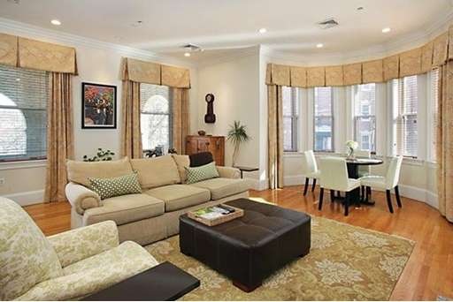 366 Tappan St unit 2, Brookline, MA 02445 - photo 1