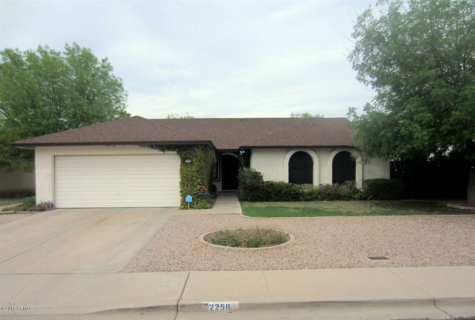 2258 E Edgewood Front