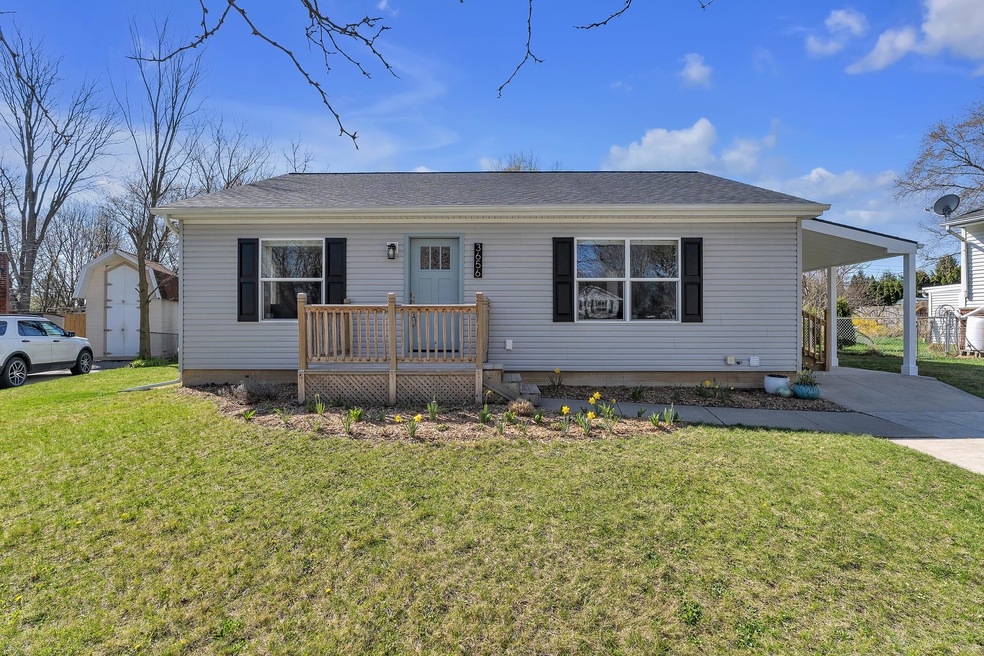 3656 Cushing Ct, Dexter, MI 48130 - photo 1