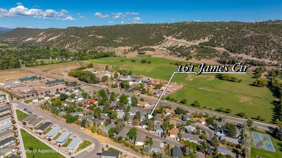 161 James Cir, Carbondale, CO 81623 - photo 1