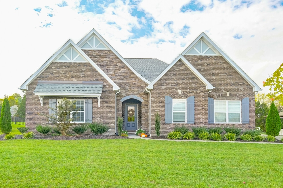 Beautiful all brick home located near downtown Nolensville! Trails through community for easy access to parks and shopping. Easy commute to Franklin and Brentwood. 