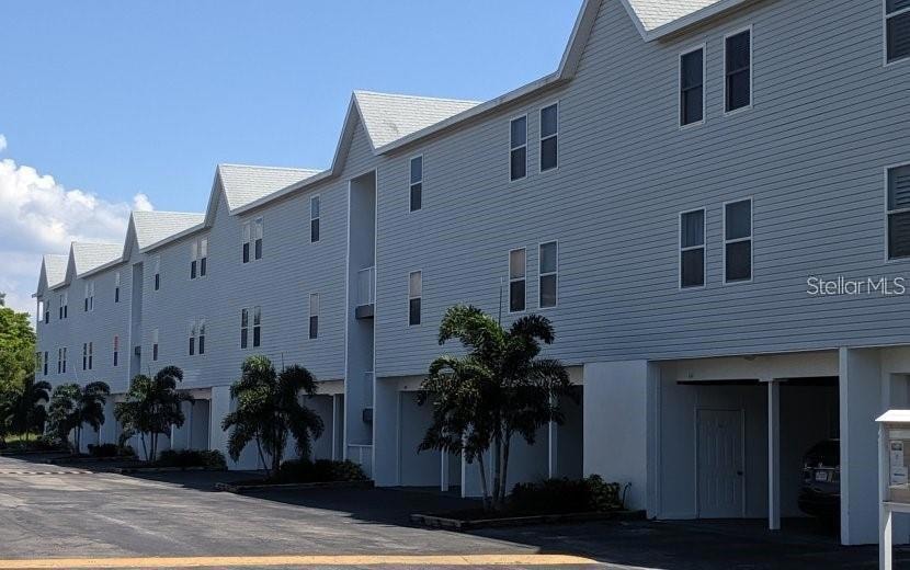 3607 E. Bay #206, Holmes Beach