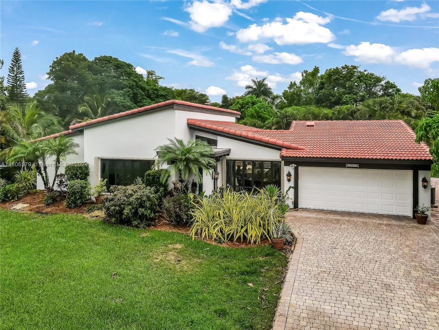 10951 SW 42nd Place, Davie, FL 33328 - photo 1