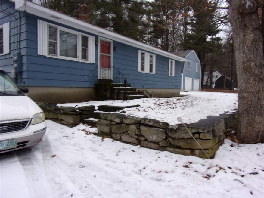 202 Hackett Hill Rd, Hooksett, NH 03106 - photo 1