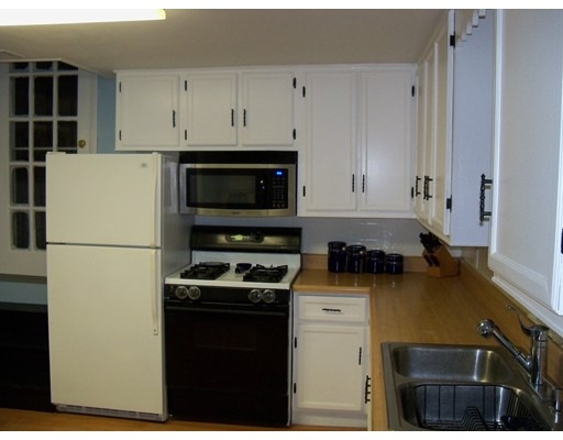 365B Chandler St unit B, Tewksbury, MA 01876 - photo 1