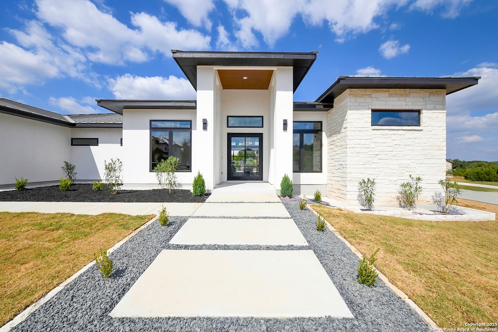 Under Contract $1,399,999