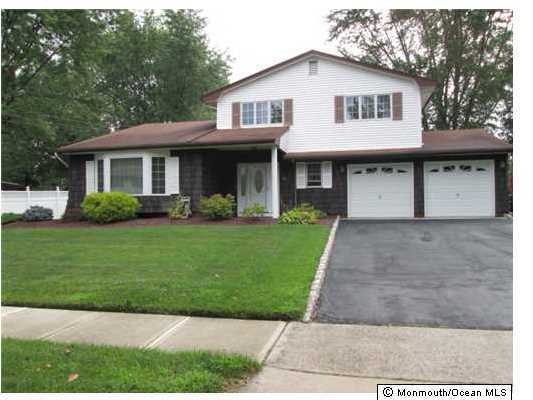 22 Sioux St, Old Bridge, NJ 08857 - photo 1