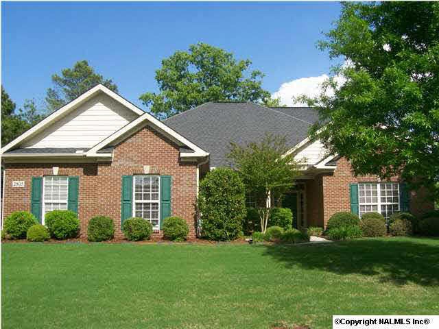 Located in the Arbor Woods Sub Division in Hampton Cove. This fabulous home is located within two minutes of the Robert Trent Jones 54 hole championship golf course.