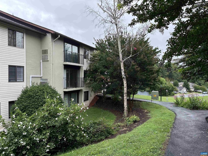 29 Spring Ct, Charlottesville, VA 22901 - photo 1