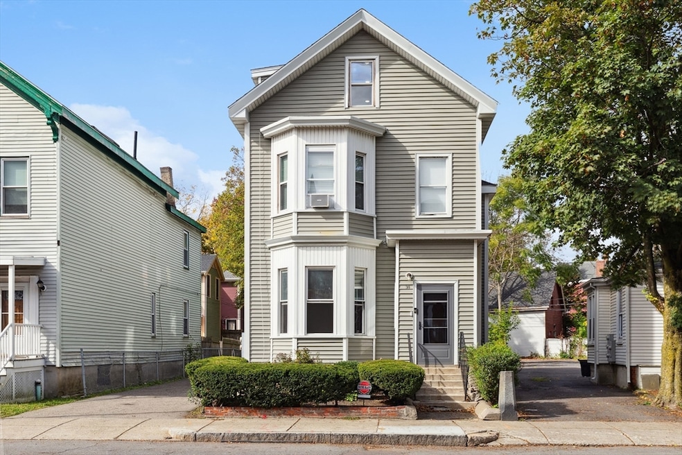 91 Blue Hill Ave unit 3, Roxbury, MA 02119 - photo 1