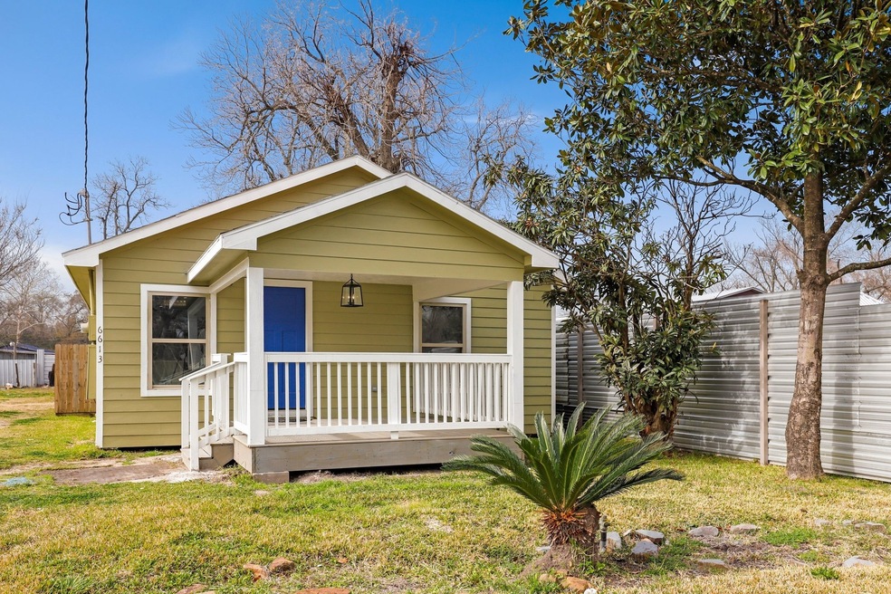 6613 Morrow St, Houston, TX 77091 - photo 1