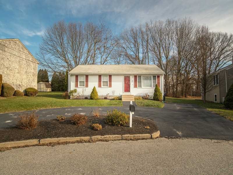 28 Samuel Ct, Cranston, RI 02920 - photo 1