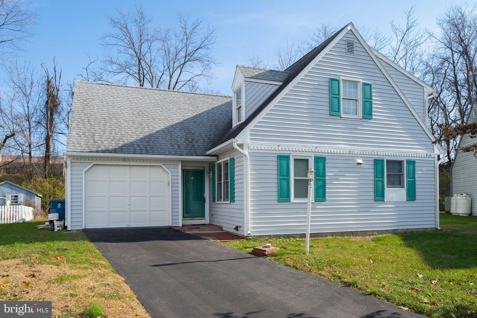 27 Wetherburn Dr, Downingtown, PA 19335 - photo 1