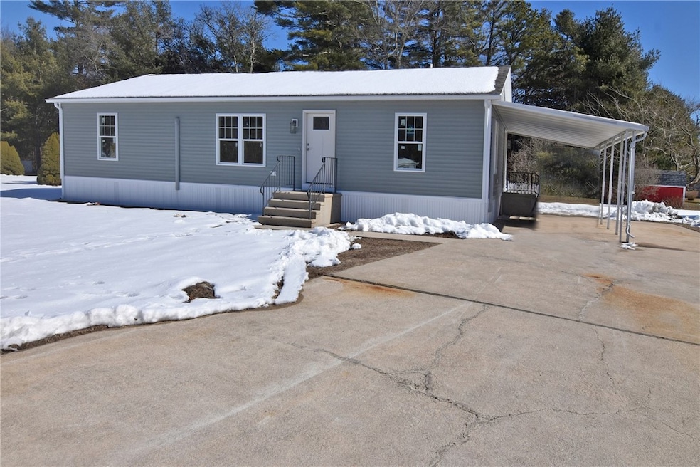 17 Healey Brook Ct, Wakefield, RI 02879 - photo 1