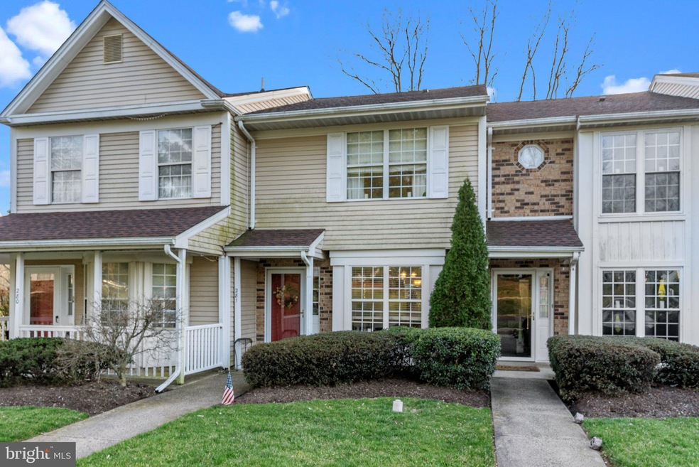 281 Leedom Way unit 86, Newtown, PA 18940 - photo 1