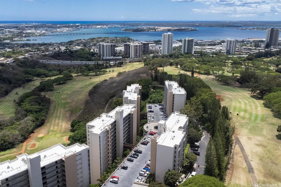 Welcome Home to Colonnade on the Greens