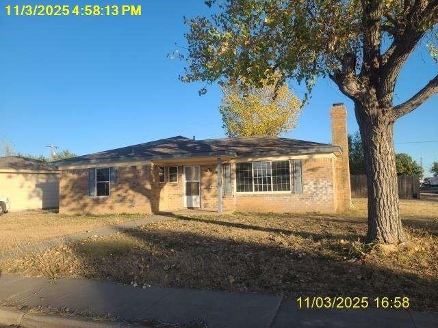 981 Cinderella Dr, Pampa, TX 79065 - photo 1